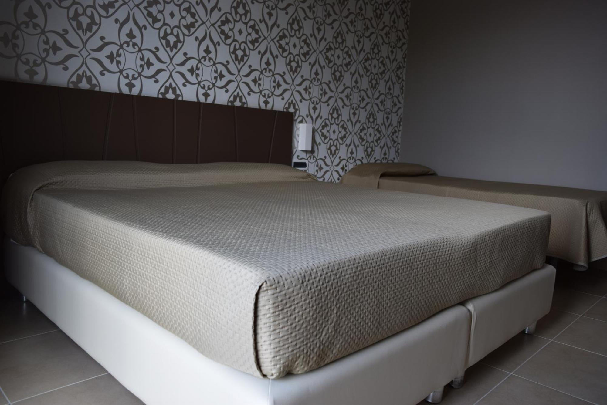 Sunrise Hotel Casoria Luaran gambar